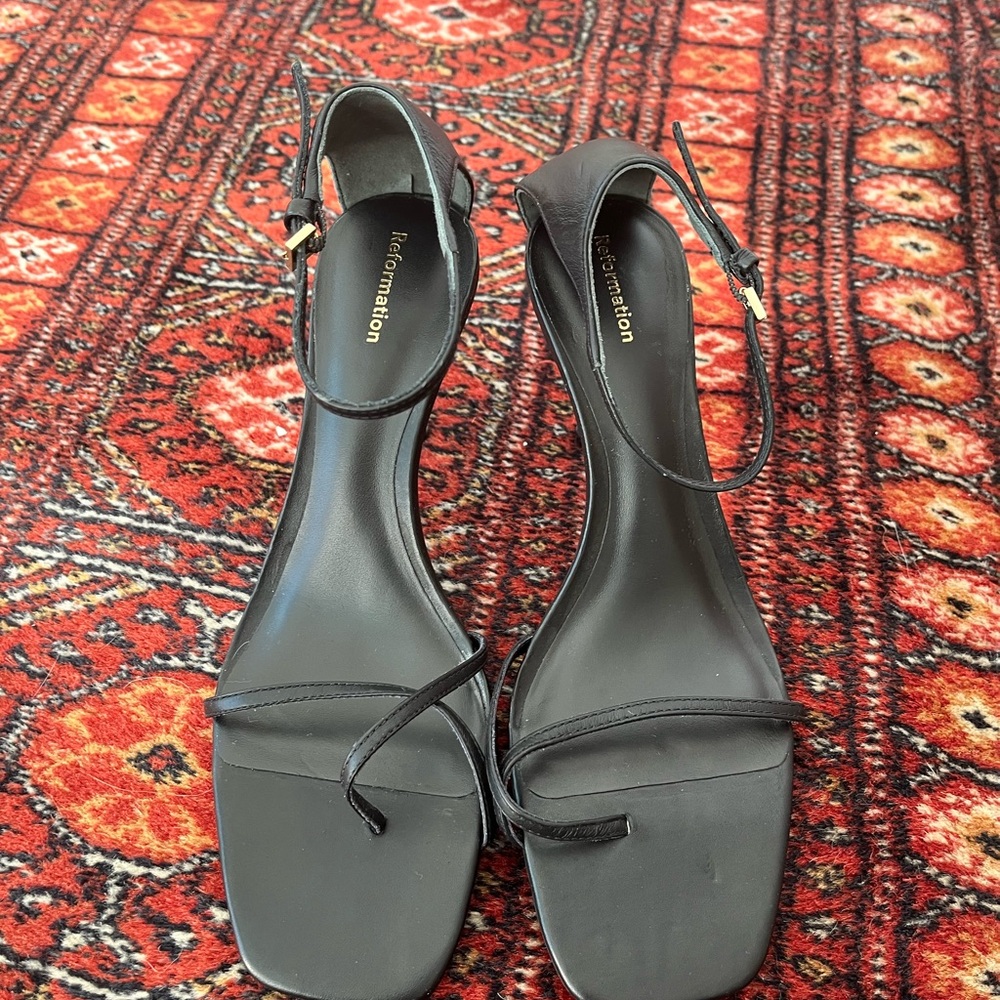 Reformation Black Gigi Strappy Mid-Heel Sandals - Picture 2 of 7